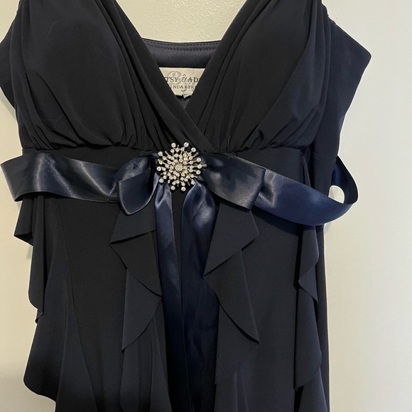 Homecoming, Winter Formal sz 12 - Picture 5 of 7